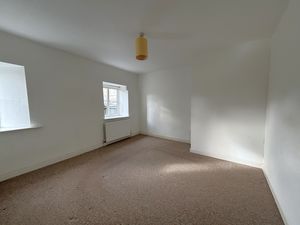 Bedroom- click for photo gallery